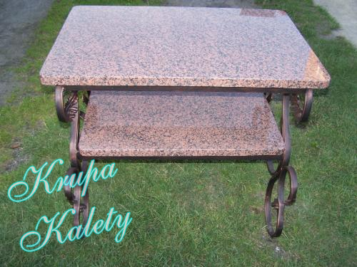 Stół - blaty granitowe(balmoral), elementy kute