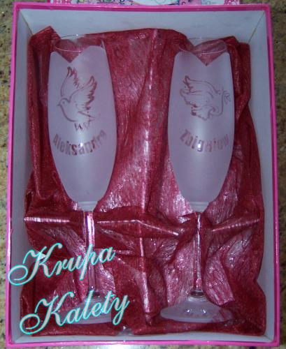 Piaskowany grawer na kieliszkach.