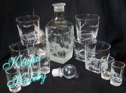 Karafka+szklanki motywy myśliwskie.