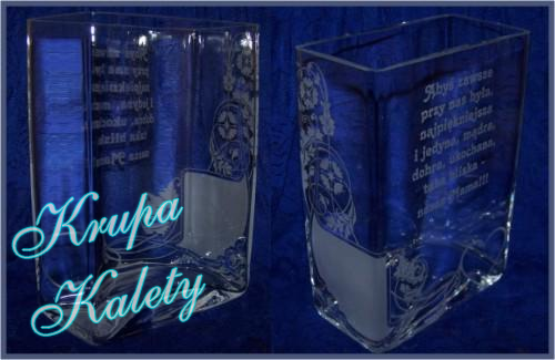 Wazon grawerowany - prezent dla mamy.