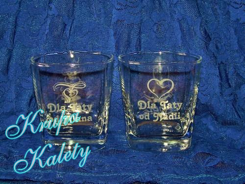 Szklanka do whisky z grawerem.