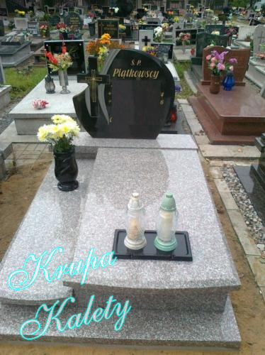 Nagrobek brąz królewski.